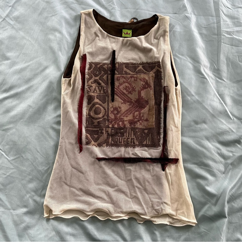 Save the queen mesh tank size small